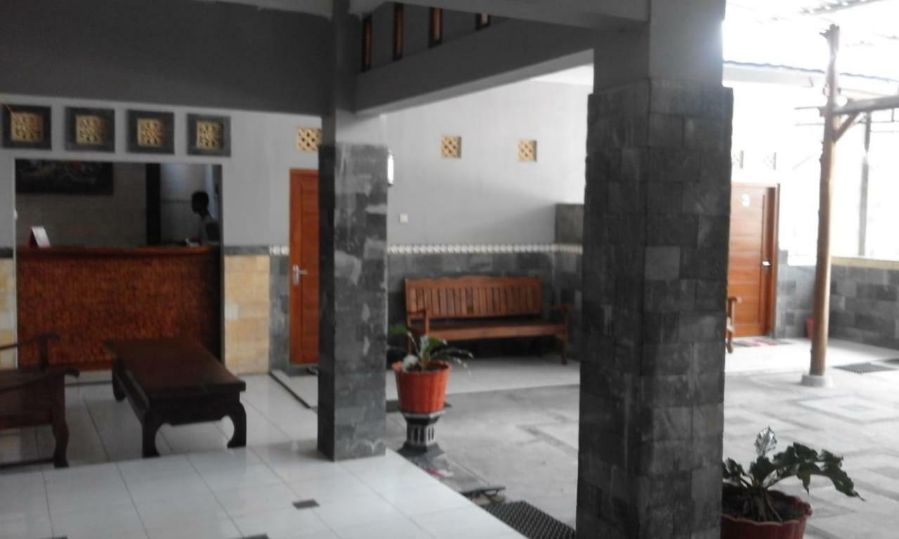 Tanjung Inn Wonosari 외부 사진